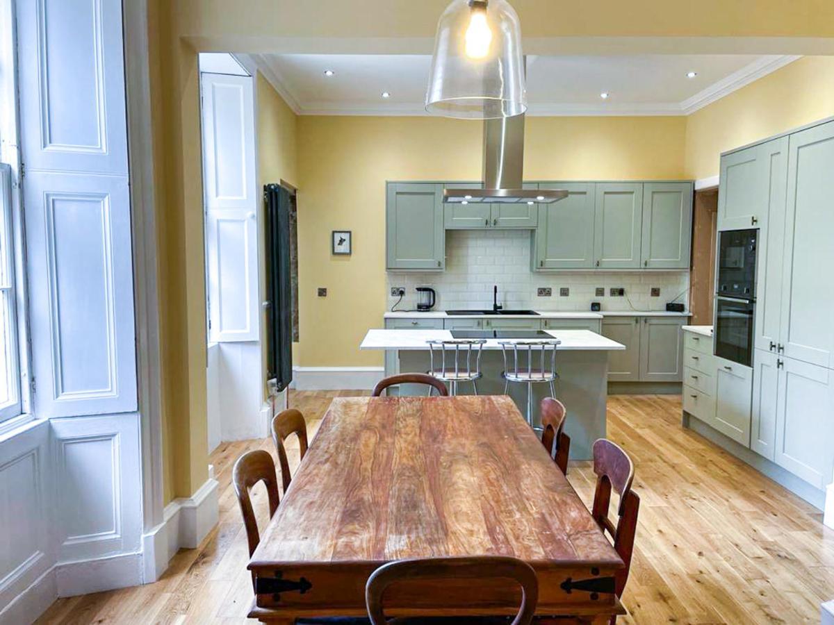 Remarkable 5Br Townhouse With Garden, Sleeps 12 Edimburgo Exterior foto